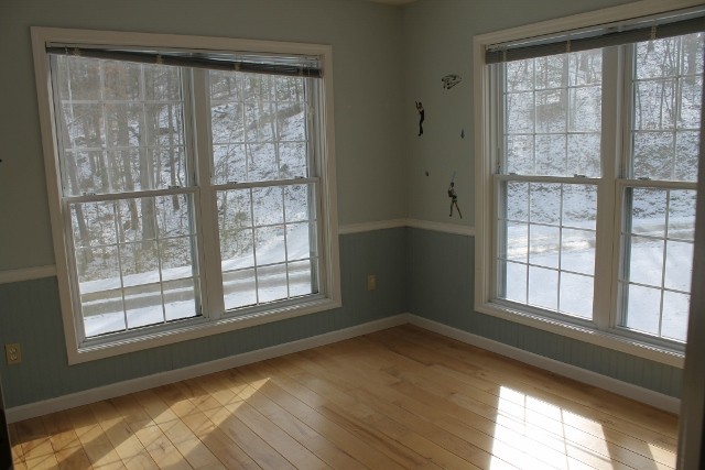 2nd upper level bedroom