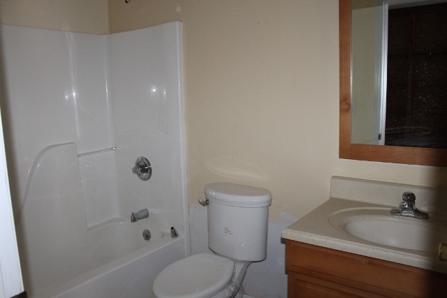lower level bath